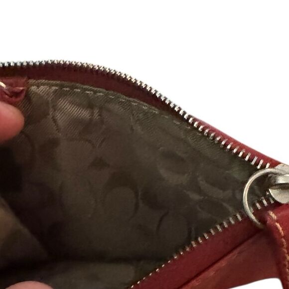 COACH RED LEATHER Mini Zip Coin Pouch Keychain - Picture 3 of 4